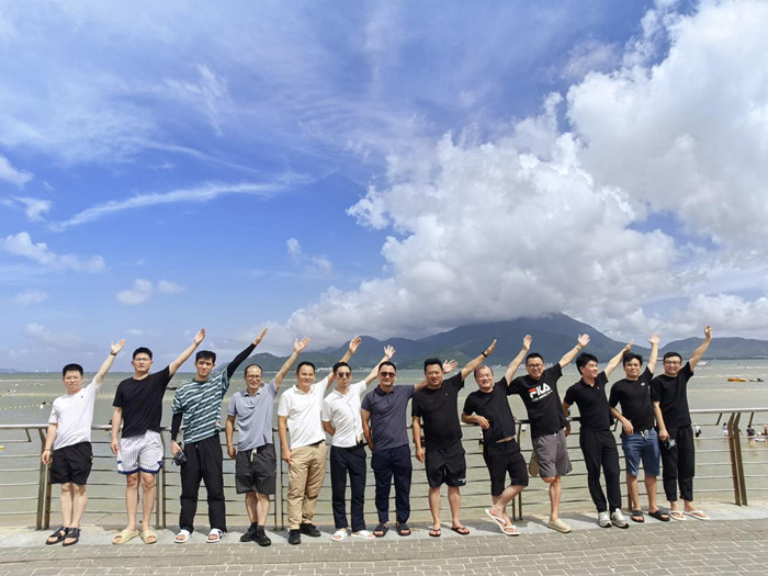 “激情沙灘 游輪出?！?024億天凈化年中會議暨團(tuán)建活動圓滿結(jié)束！