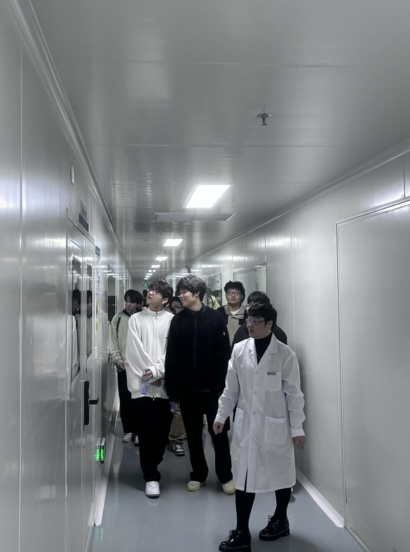 校企聯(lián)動 雙向奔赴 丨熱烈歡迎深圳職業(yè)技術大學師生到訪億天凈化進行學習交流